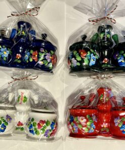 Salt and pepper holder package (wooden, hand-painted) Só és borstartó csomag - includes 2 small spoons, random colors