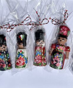 Salt dispenser figurine 1 pc (wooden, hand painted) - Sószóró 1 db-os random colors